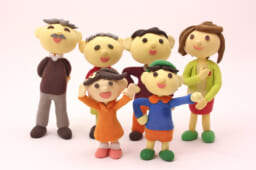 お子さんからお年寄りまで幅広い世代のワイヤー矯正に対応