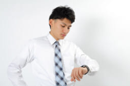 ワイヤー矯正を始めるのにおすすめのタイミングはいつ？